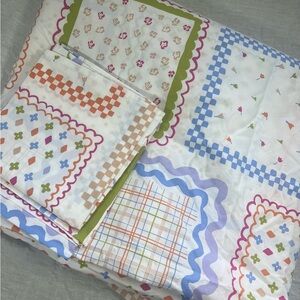 Brooklinen Luxe 100% Cotton Sateen Duvet in Garden Patchwork Print